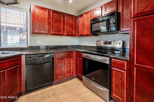 Building Photo - 5122 E Shea Blvd