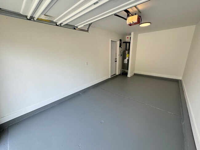 Building Photo - Fully Updated 4 Bedroom Home in Raleigh
