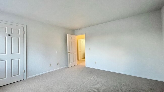 Building Photo - 2 Bedroom Condo with 2-Car Garage in Parkside Condominiums by Meadow Park