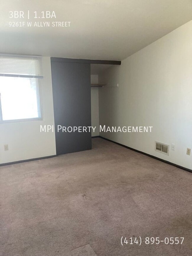 Building Photo - 9261F W Allyn St