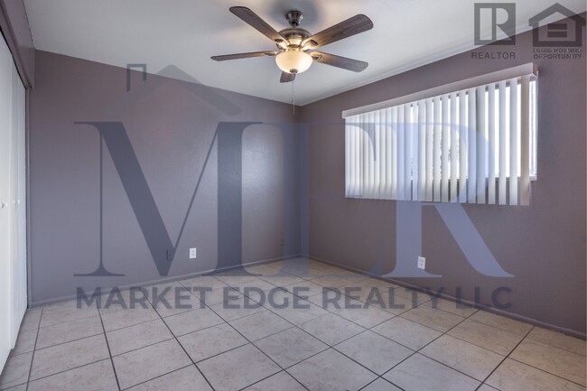 Building Photo - 5Bed/2Bath Home at 35th Ave/Cactus! Ready for Immediate Move-In! -- NO HOA!