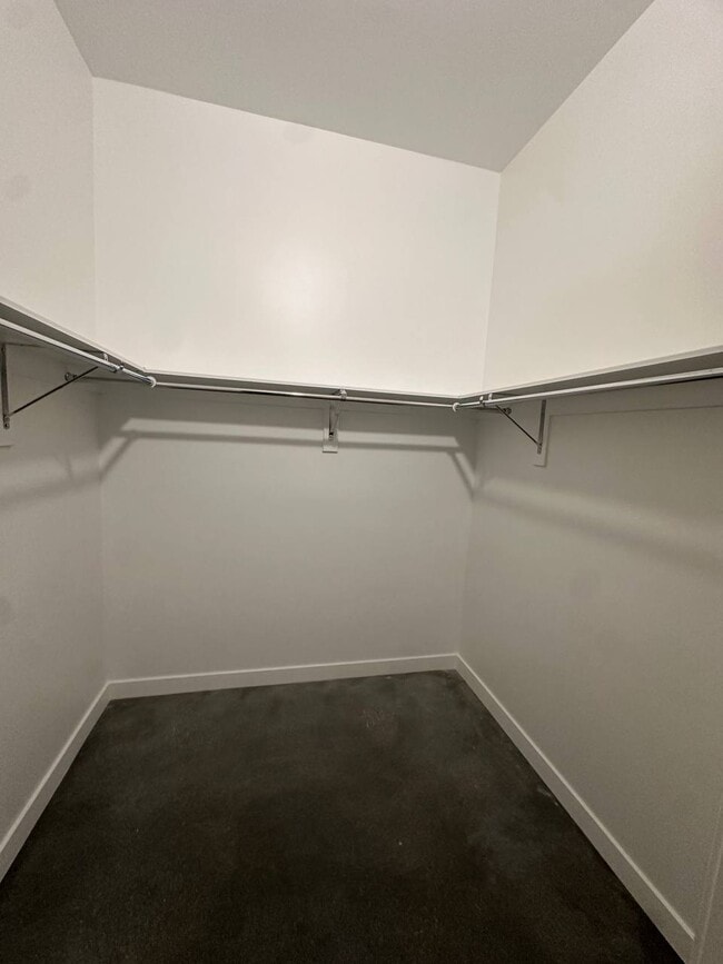 Building Photo - 20060 Prairie St