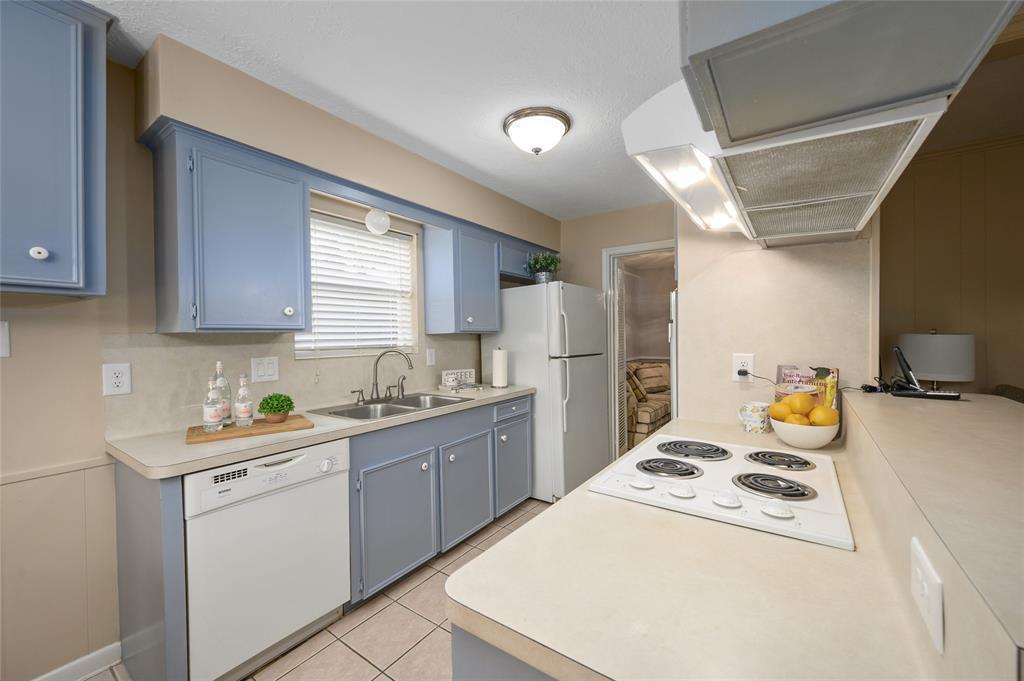 Building Photo - 12826 Westmere Dr