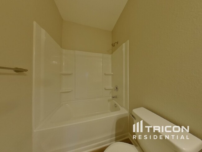 Building Photo - 1130 Blue Topaz Dr