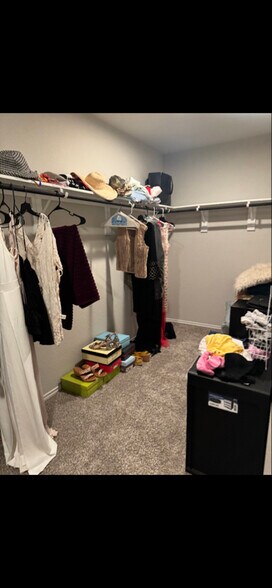 Building Photo - 21430 Chester Cliff Ln