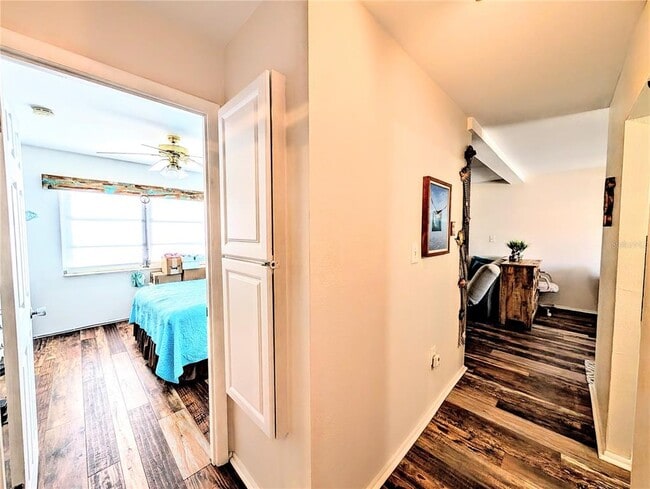 Building Photo - 2328 Canal Dr