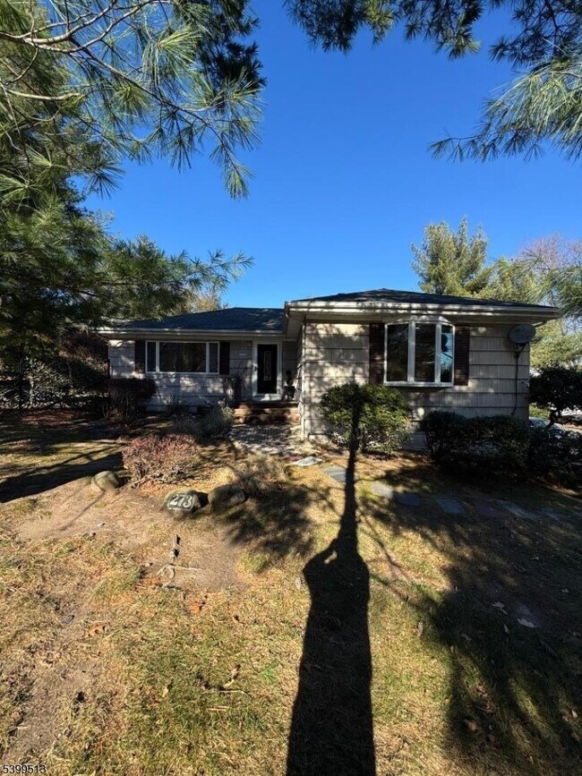 Building Photo - 273 Rea Ave Ext