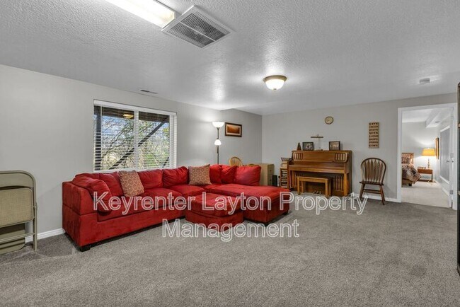 Building Photo - 2335 Summerwood Dr