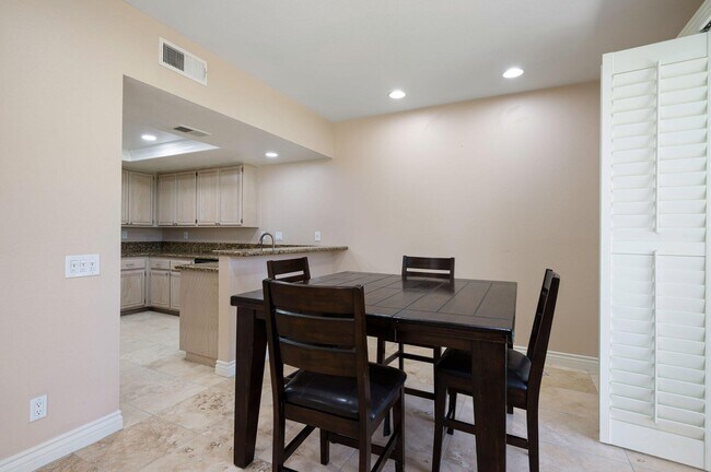 Building Photo - 55559 Winged Foot