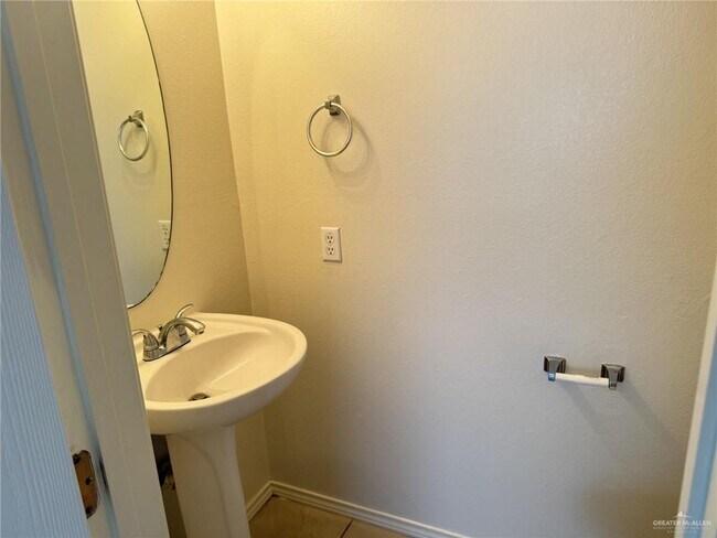 Building Photo - 19 Santa Rocio Ct