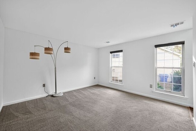 Building Photo - 11176 Carroll Dr