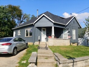 Building Photo - 401 E 12th St