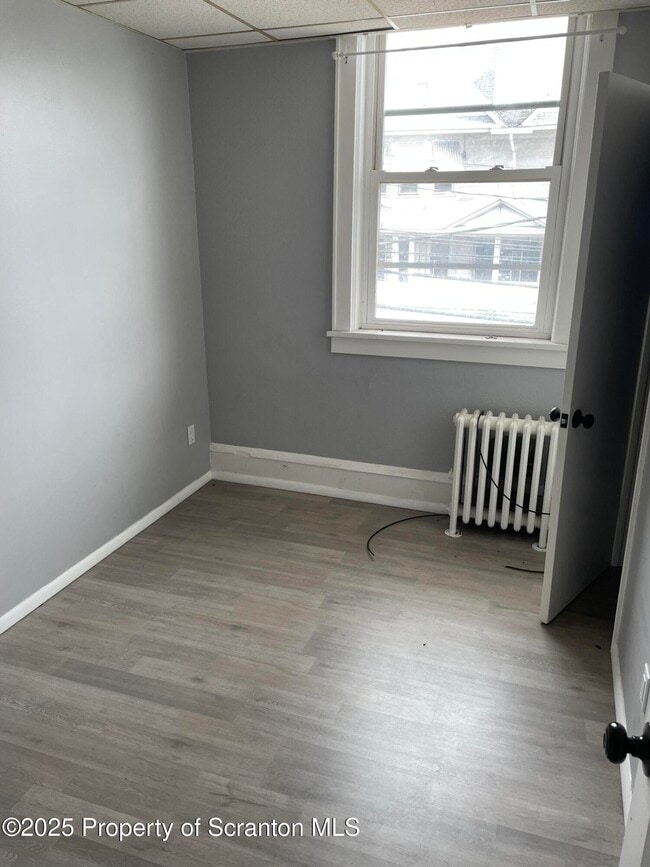 Building Photo - 17 E Carey St