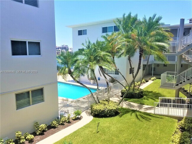 Building Photo - 462 Golden Isles Dr