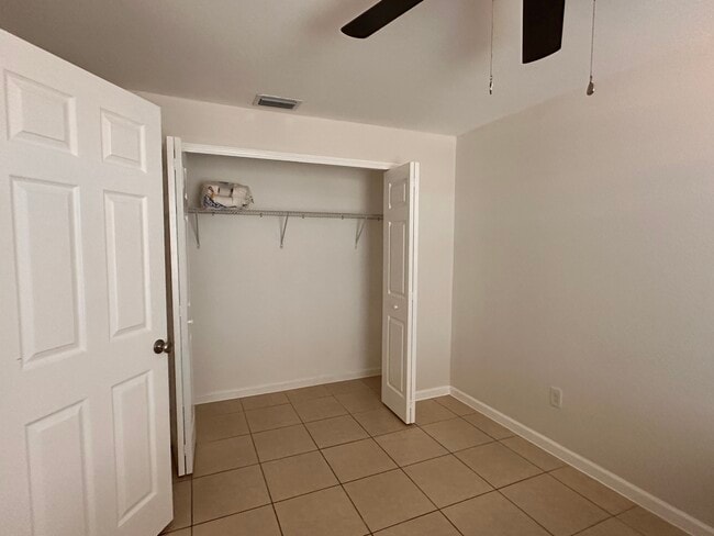 Building Photo - 1246 SE 8th St