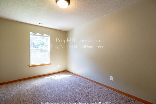Building Photo - Charming Three Bedroom, Two and Half Bath in PowellHurst-Gilbert Neighborhood!