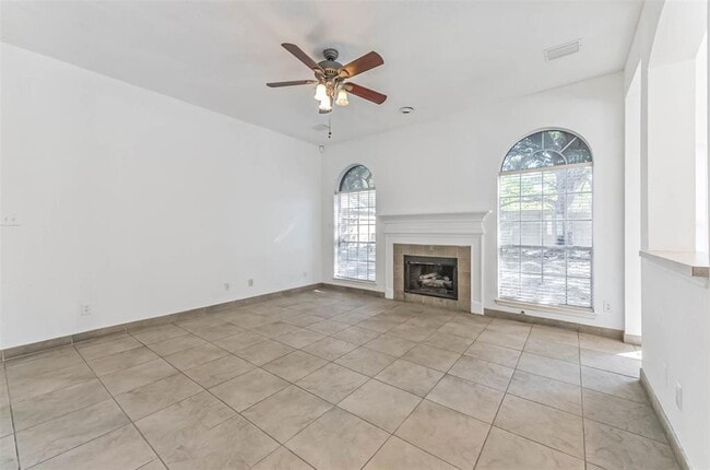 Building Photo - 15206 Evergreen Knoll Ln
