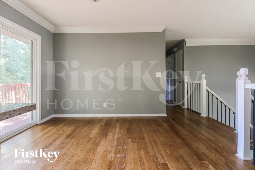 Building Photo - 146 NW 101 St