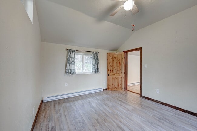 Building Photo - 26339 Pleasant Park Rd