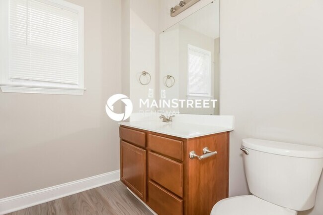Building Photo - 3 Bedroom Pet-Friendly Home in Gastonia, NC with Main Street Renewal