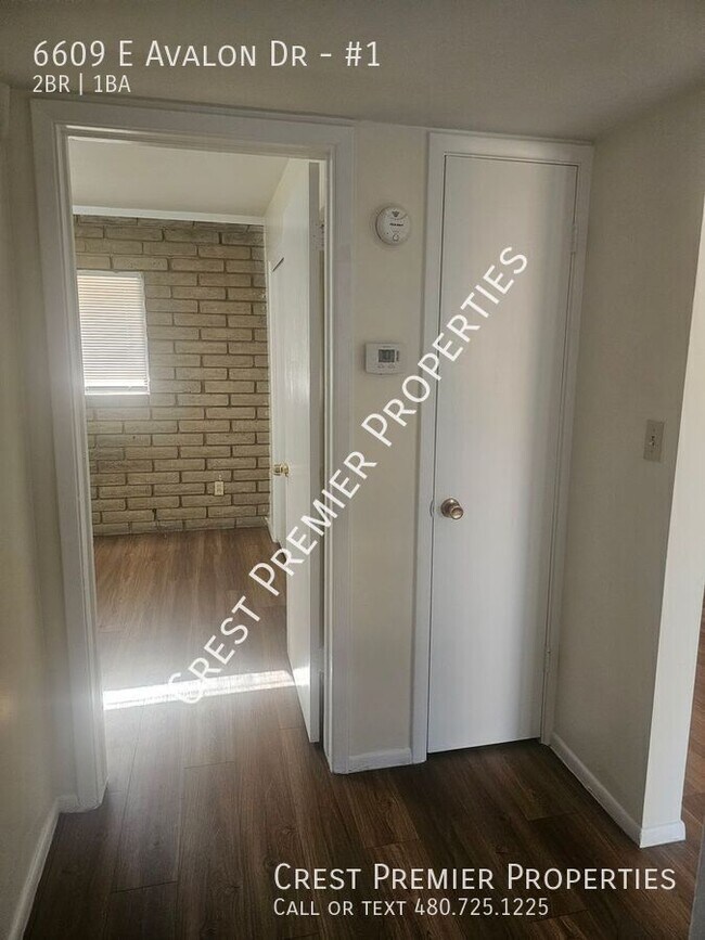 Building Photo - 6609 E Avalon Dr