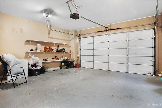 Building Photo - 2622 Easy St