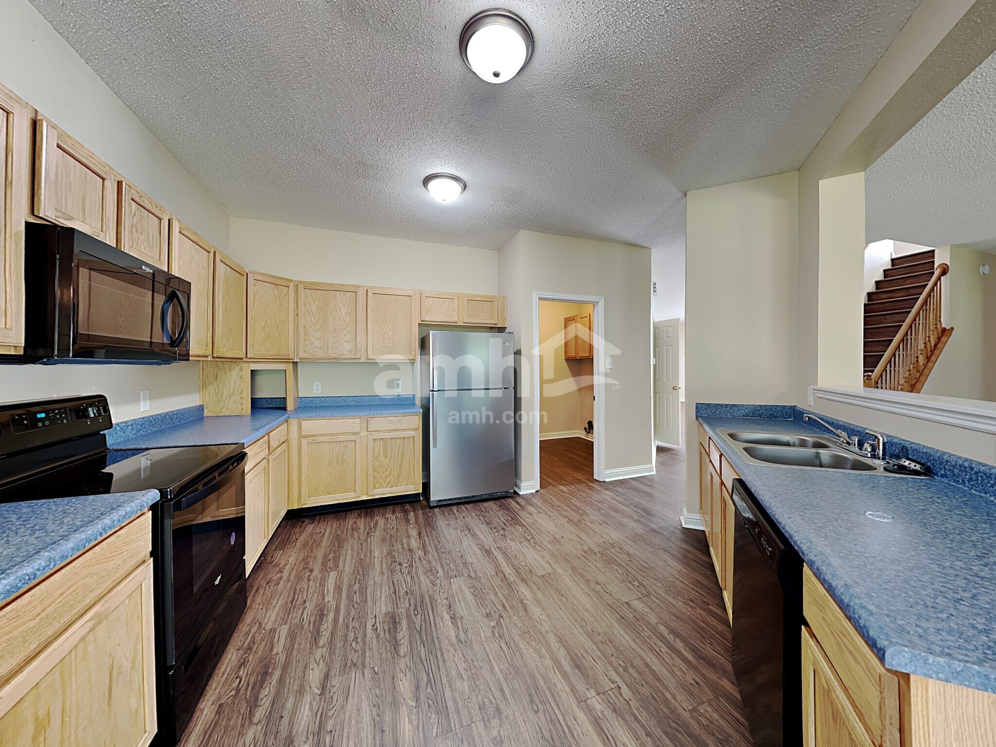 Building Photo - 6737 Amber Springs Way