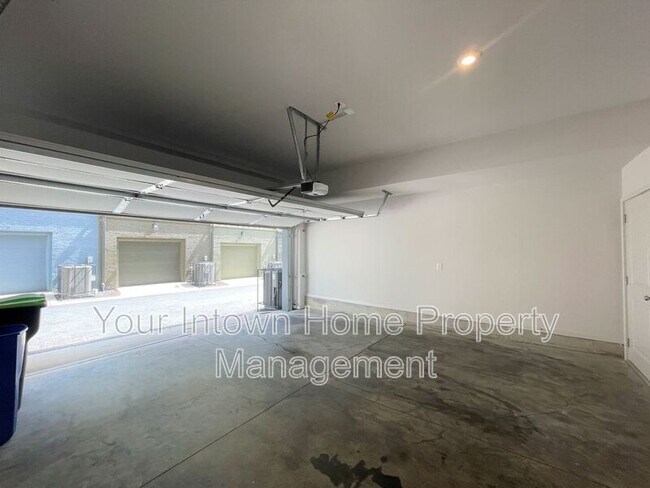 Building Photo - 717 Perch Pl