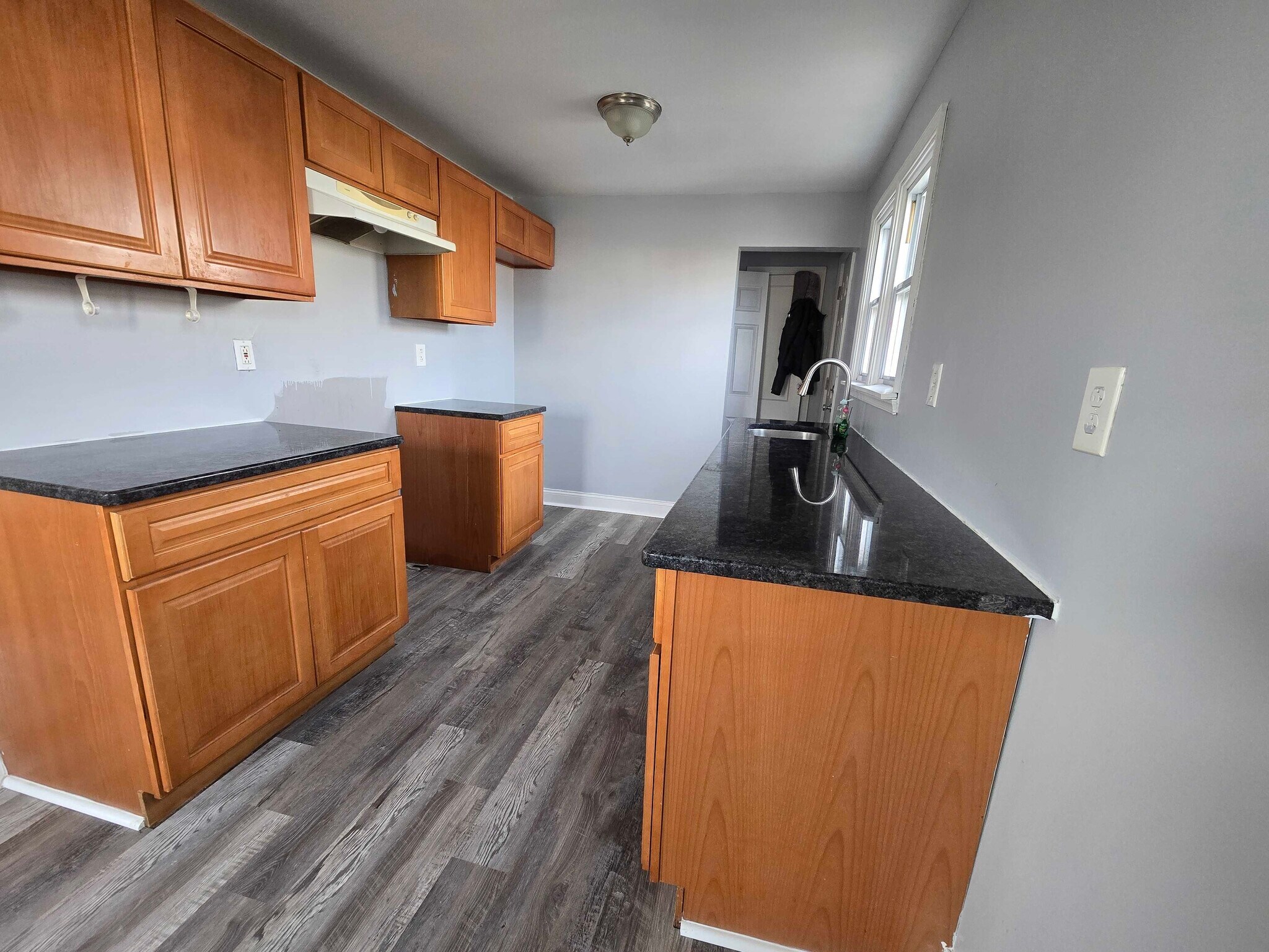 Building Photo - 1502 Market St