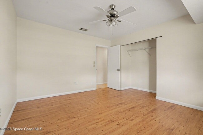 Building Photo - 1340 Mariposa Dr NE