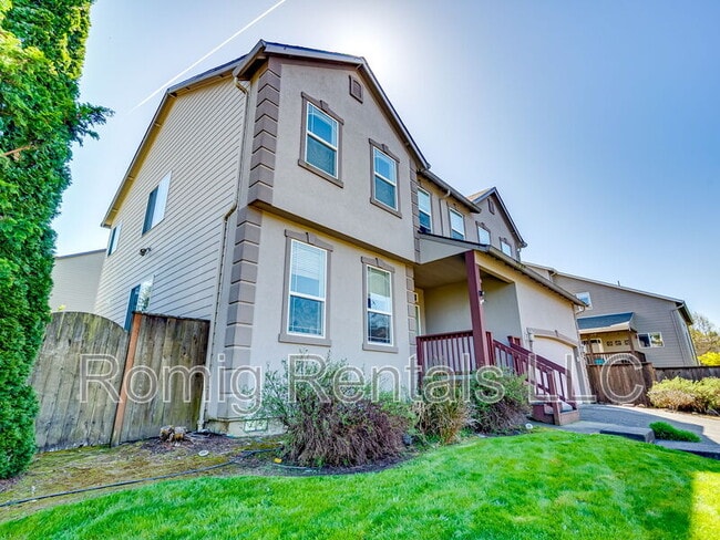 Building Photo - 17811 NE 38th Way