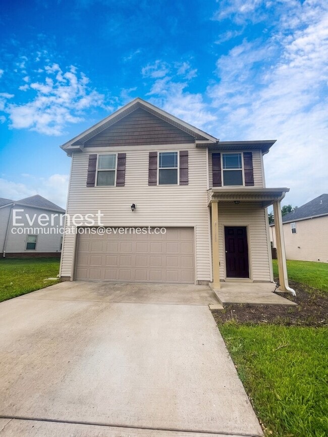 Building Photo - Limited Time Special Offer / 4 Bed/2.5 Bath Home with Fenced Yard & Garage / Pet-Friendly / Avail...