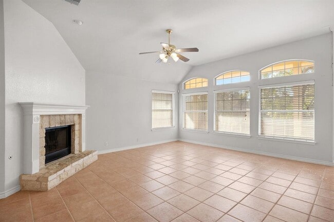 Building Photo - 8741 Lemens Spice Trail