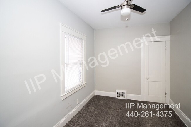 Building Photo - Vibrant 2 Bedroom Unit in Cleveland OH