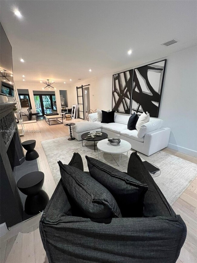 Building Photo - 5173 Alton Rd