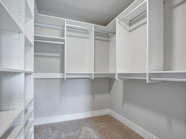 Building Photo - 1724 SE Ramona Street