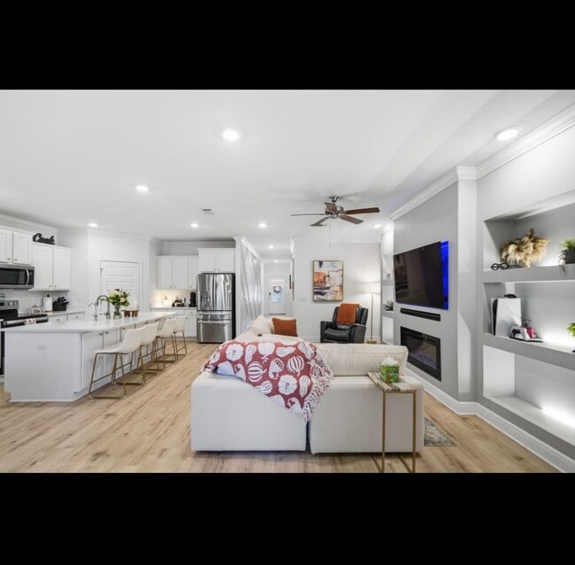 Building Photo - 195 Sea Eagle Ln