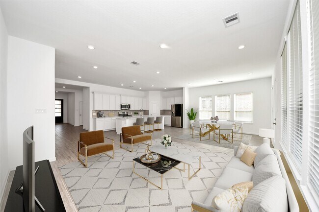 Building Photo - 17770 Misty Brk Ln