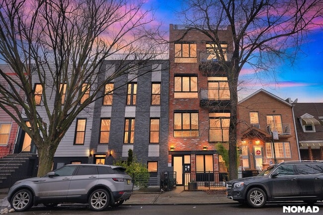 Building Photo - 1129 Halsey St