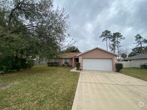 Building Photo - 3 Bed / 2 Bath Home in the P Section
