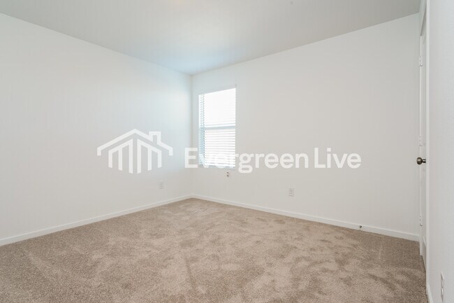 Building Photo - 10528 Desert Hawk Cir