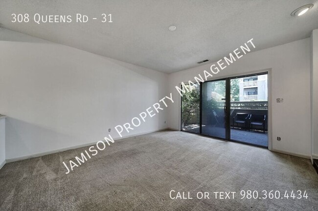 Building Photo - 308 Queens Rd