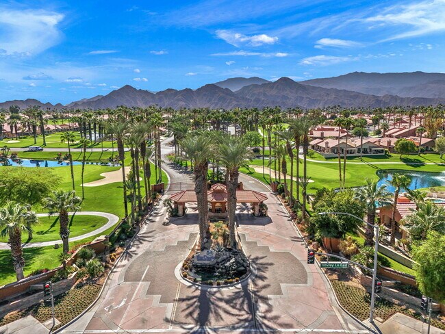 Building Photo - 42654 Sand Dune Dr