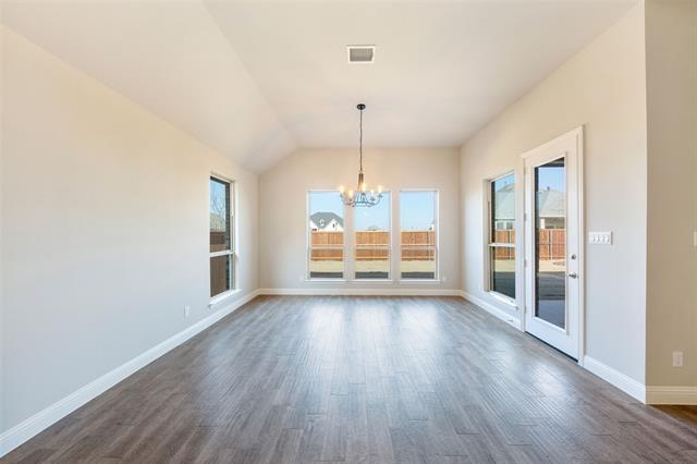 Building Photo - 2813 Carisbrooke St