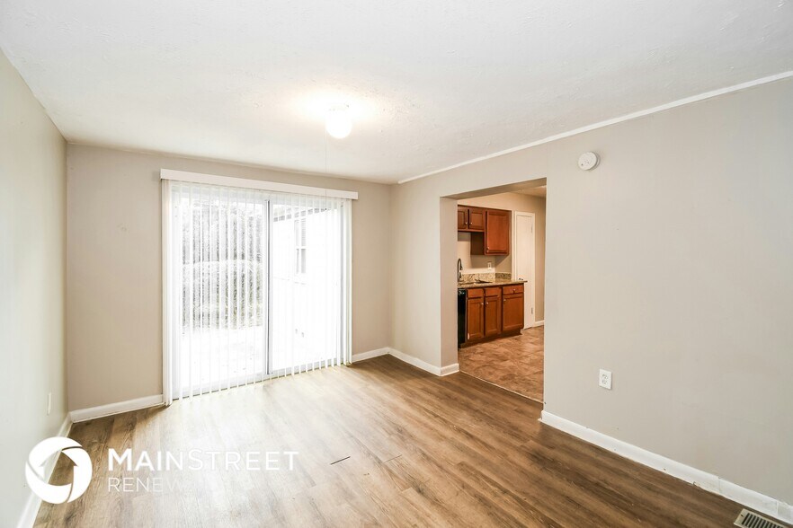 Building Photo - 6418 Ballejo Ct N