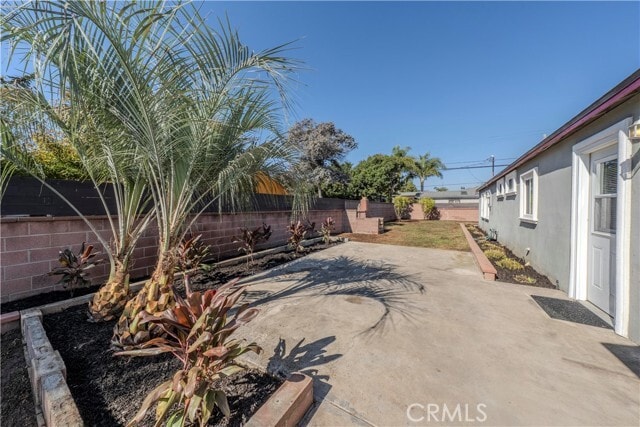 Building Photo - 2093 Continental Ave