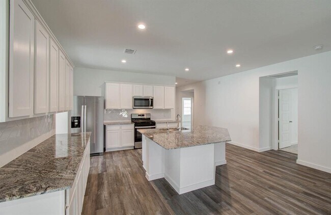 Building Photo - 1010 Desert Willow Dr