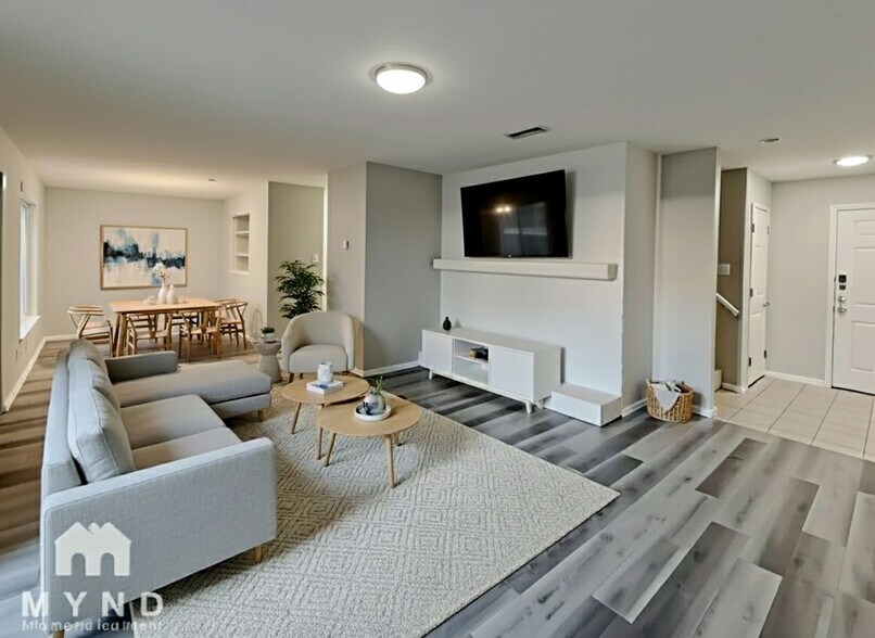 Primary Photo - 3226 63rd St