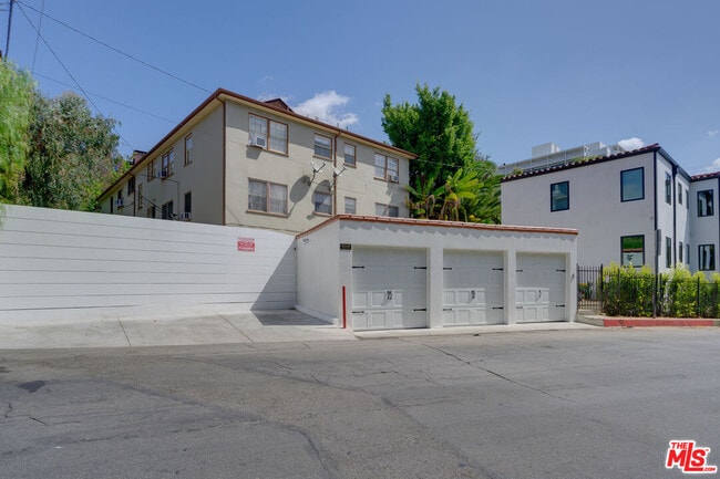 Building Photo - 1009 Carol Dr