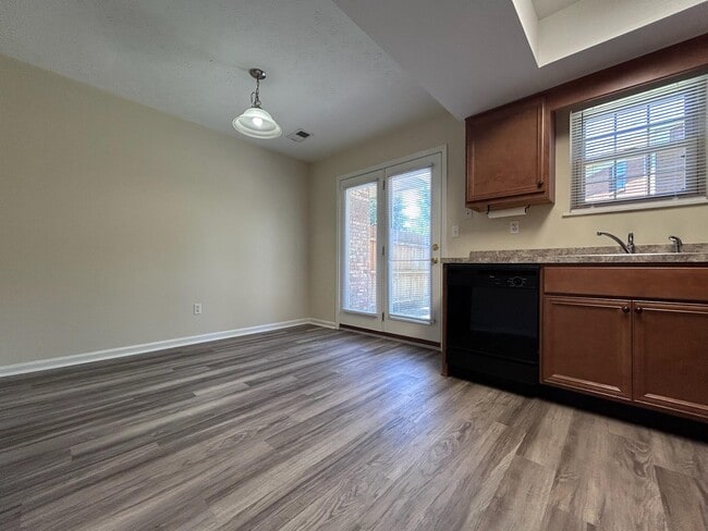 Building Photo - 3409 Gatewood Ct
